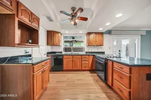 18202 N 45th Ave, Glendale, AZ 85308 - Photo 10