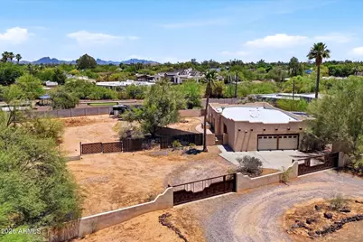 11225 N Hayden Road, Scottsdale, AZ 85260 - Photo 2