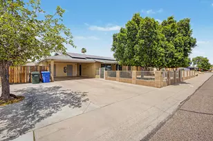 2110 W Morrow Dr, Phoenix, AZ 85027 - Photo 1