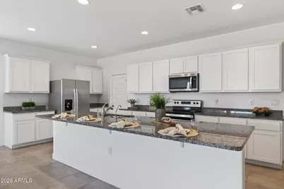 2421 W Sable Avenue, Apache Junction, AZ 85120 - Photo 2
