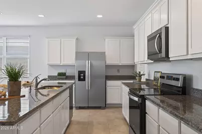 2421 W Sable Avenue, Apache Junction, AZ 85120 - Photo 12