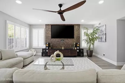 4554 E Michelle Drive, Phoenix, AZ 85032 - Photo 6
