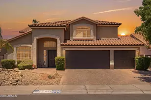 4554 E Michelle Dr, Phoenix, AZ 85032 - Photo 2