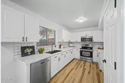 6413 W Chickasaw Street, Phoenix, AZ 85043 - Photo 4