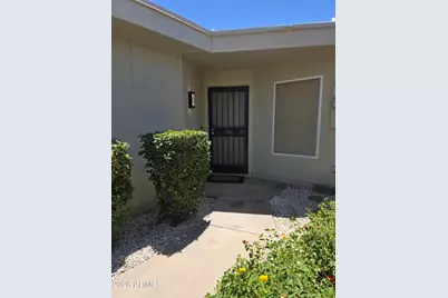 17438 N Boswell Boulevard, Sun City, AZ 85373 - Photo 2