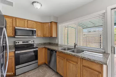 9855 N 56th Drive, Glendale, AZ 85302 - Photo 2
