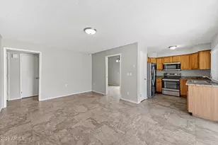 9855 N 56th Dr, Glendale, AZ 85302 - Photo 16