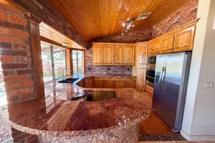21609 N 61st Ave, Glendale, AZ 85308 - Photo 2