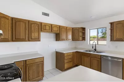 22512 W Hilton Avenue, Buckeye, AZ 85326 - Photo 18