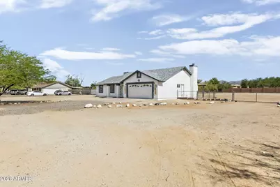 22512 W Hilton Avenue, Buckeye, AZ 85326 - Photo 8