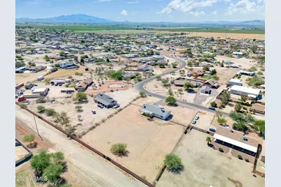 22512 W Hilton Avenue, Buckeye, AZ 85326 - Photo 4