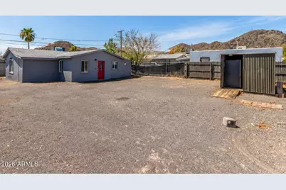 9424 N 2nd Place, Phoenix, AZ 85020 - Photo 1