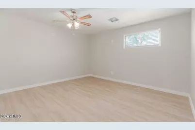 9424 N 2nd Place, Phoenix, AZ 85020 - Photo 18