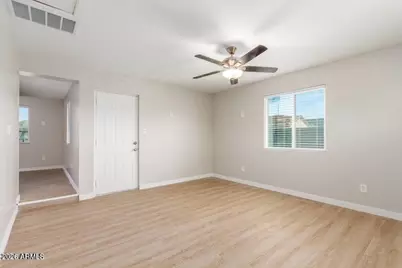 9424 N 2nd Place, Phoenix, AZ 85020 - Photo 12