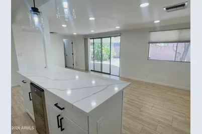 2401 E Meadowbrook Avenue, Phoenix, AZ 85016 - Photo 12