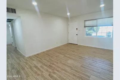 2401 E Meadowbrook Avenue, Phoenix, AZ 85016 - Photo 6