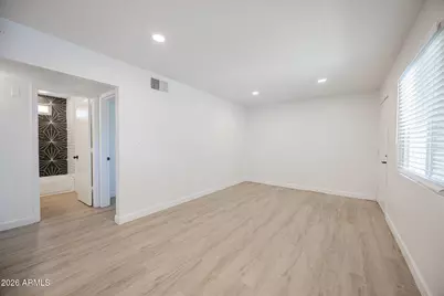 719 N 12th Avenue #1, Phoenix, AZ 85007 - Photo 6