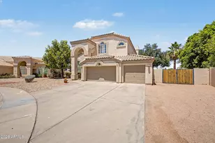 11102 W Dana Ln, Avondale, AZ 85392 - Photo 2