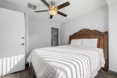 8740 W Keim Drive, Glendale, AZ 85305 - Photo 34
