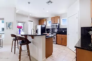 945 E Playa Del Norte Dr, Tempe, AZ 85288 - Photo 14