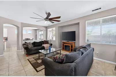 13849 W Lisbon Lane, Surprise, AZ 85379 - Photo 4