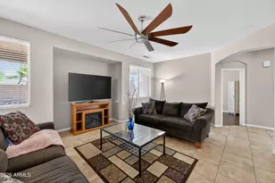 13849 W Lisbon Ln, Surprise, AZ 85379 - Photo 20