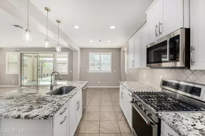 1527 W Windhaven Avenue, Gilbert, AZ 85233 - Photo 12