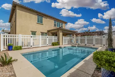 1527 W Windhaven Avenue, Gilbert, AZ 85233 - Photo 2