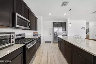 17831 W Oberlin Way, Surprise, AZ 85387 - Photo 8