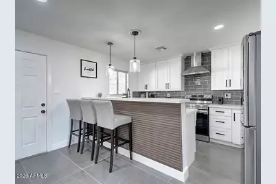8240 E Monterosa Street, Scottsdale, AZ 85251 - Photo 2
