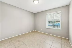 4206 W Eva St, Phoenix, AZ 85051 - Photo 2