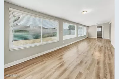 4206 W Eva Street, Phoenix, AZ 85051 - Photo 4