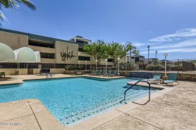 207 W Clarendon Avenue #F10, Phoenix, AZ 85013 - Photo 2