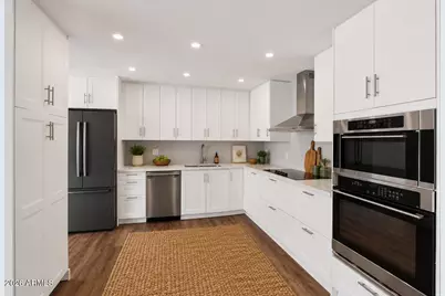 2323 N Central Avenue #Unit 1906, Phoenix, AZ 85004 - Photo 6