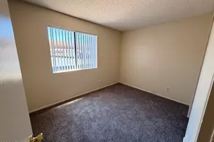 825 S River Dr, Tempe, AZ 85281 - Photo 10