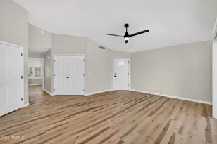 6831 S Oakmont Dr, Chandler, AZ 85249 - Photo 10