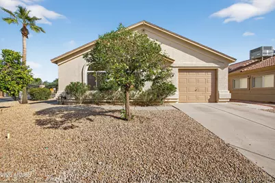 6831 S Oakmont Drive, Chandler, AZ 85249 - Photo 2