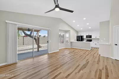 6831 S Oakmont Drive, Chandler, AZ 85249 - Photo 4