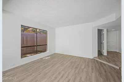 10640 N 11th Street, Phoenix, AZ 85020 - Photo 8
