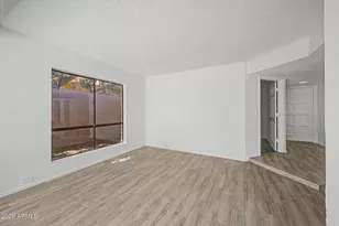 10640 North 11th St, Phoenix, AZ 85020 - Photo 8