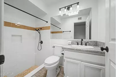 10640 N 11th Street, Phoenix, AZ 85020 - Photo 16