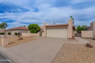 26213 S Lakewood Dr, Sun Lakes, AZ 85248 - Photo 2