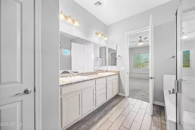 884 E Ladbroke Way, Gilbert, AZ 85297 - Photo 18
