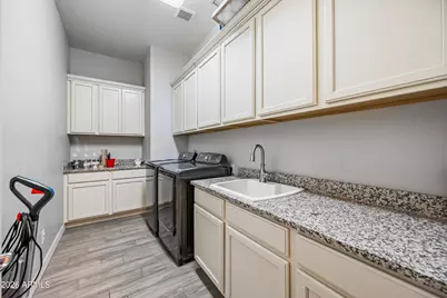 884 E Ladbroke Way, Gilbert, AZ 85297 - Photo 26