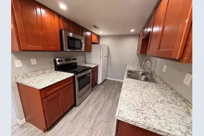 6527 N 67th Avenue #125, Glendale, AZ 85301 - Photo 6