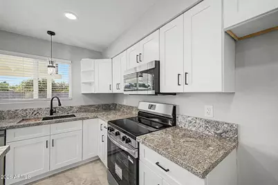 17602 N 8th Avenue, Phoenix, AZ 85023 - Photo 12