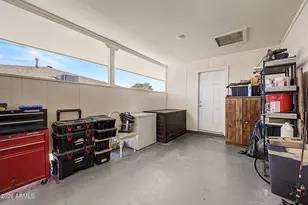 10718 W El Capitan Cir, Sun City, AZ 85351 - Photo 24
