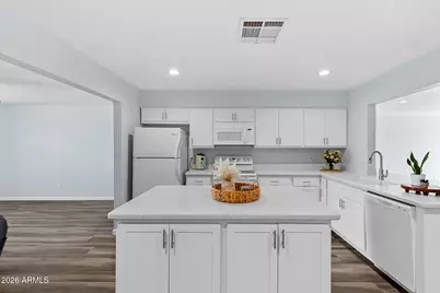 18029 N 35th Avenue, Phoenix, AZ 85053 - Photo 12