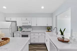 18029 N 35th Ave, Phoenix, AZ 85053 - Photo 14