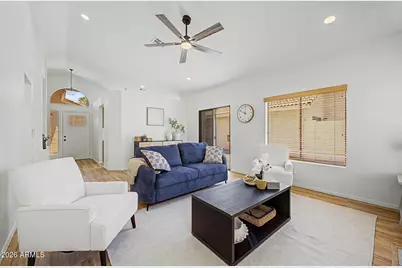 907 W Barbados Drive, Gilbert, AZ 85233 - Photo 2
